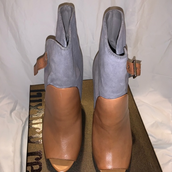 Luxury Rebel Peep Toe Booties 39.5 Blue Tan - Picture 3 of 5